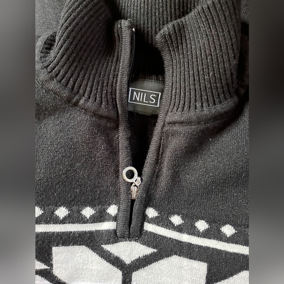 Nils Thredbo Sweater Nordic Black White 1/4 Zip Metallic Yarns Size Small 6 - Picture 4 of 7